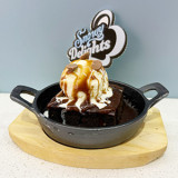 Hot Choco Browni with ice cream
